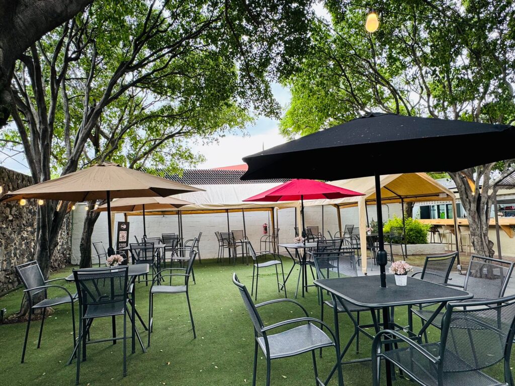 Jardín de 53100 Network
